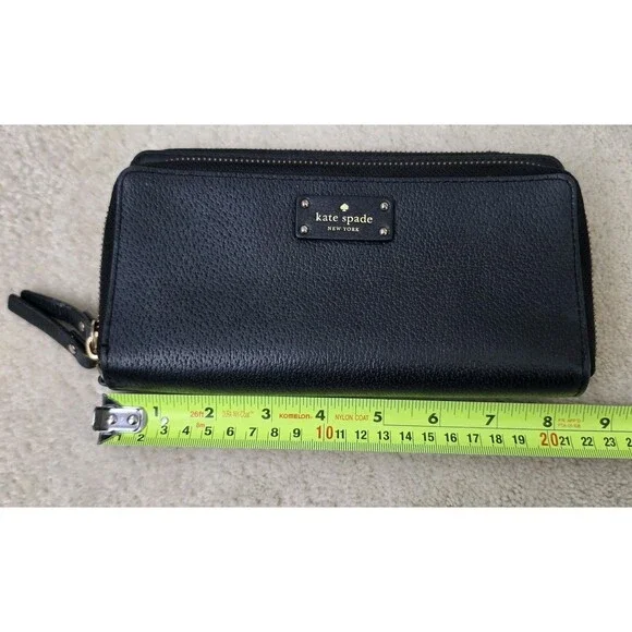 Kate Spade Staci Large Carryall Wristlet Wallet in Black - Picture 3 of 10